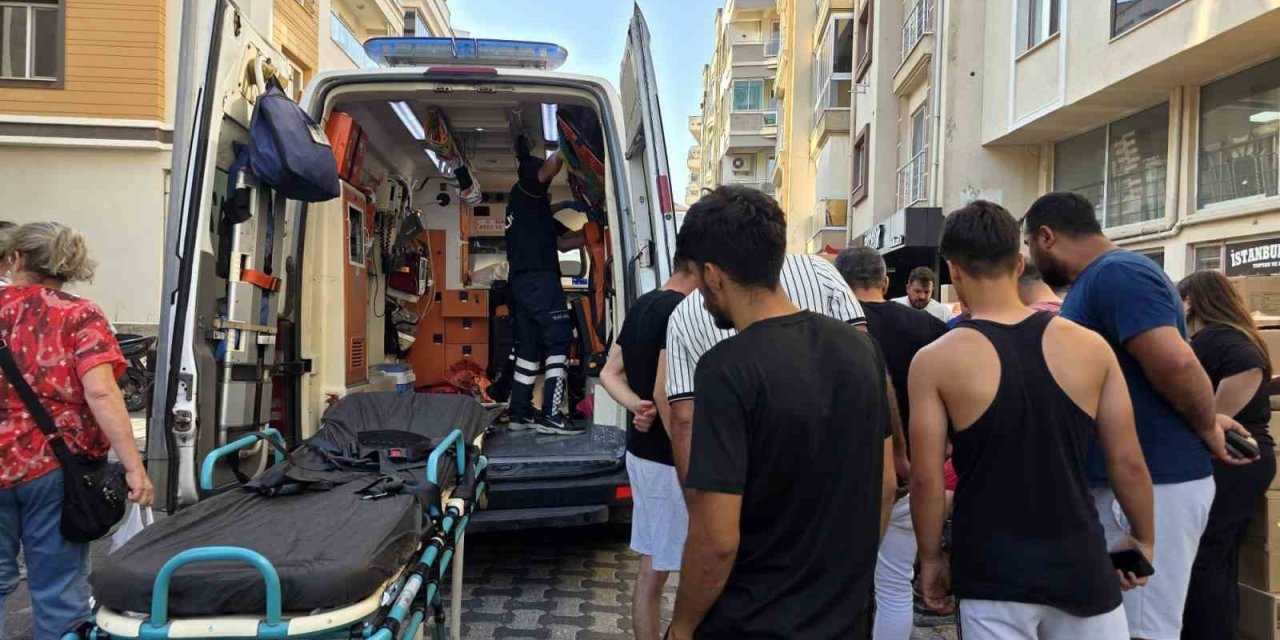 Milas’ta Motosiklet Yayaya Çarptı: Kaza Sonrası Kavga Çıktı
