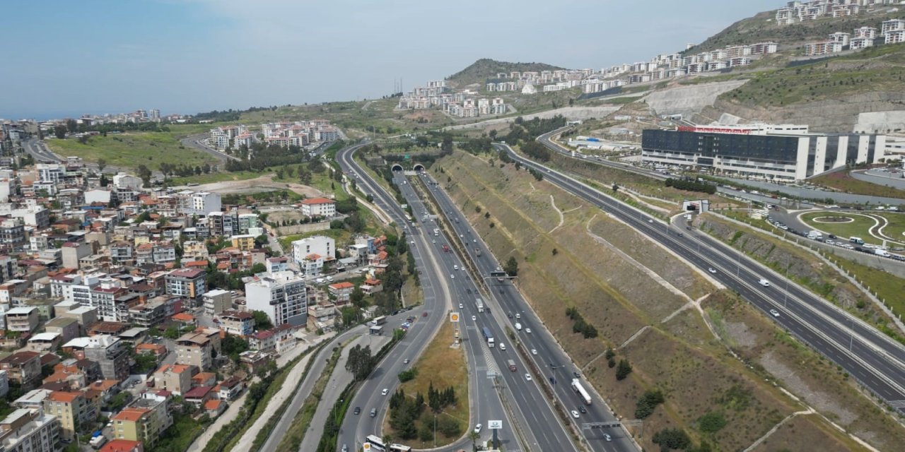 AK Parti İzmir İl Başkanı Saygılı’dan kente yapılan ulaşım yatırımları raporu