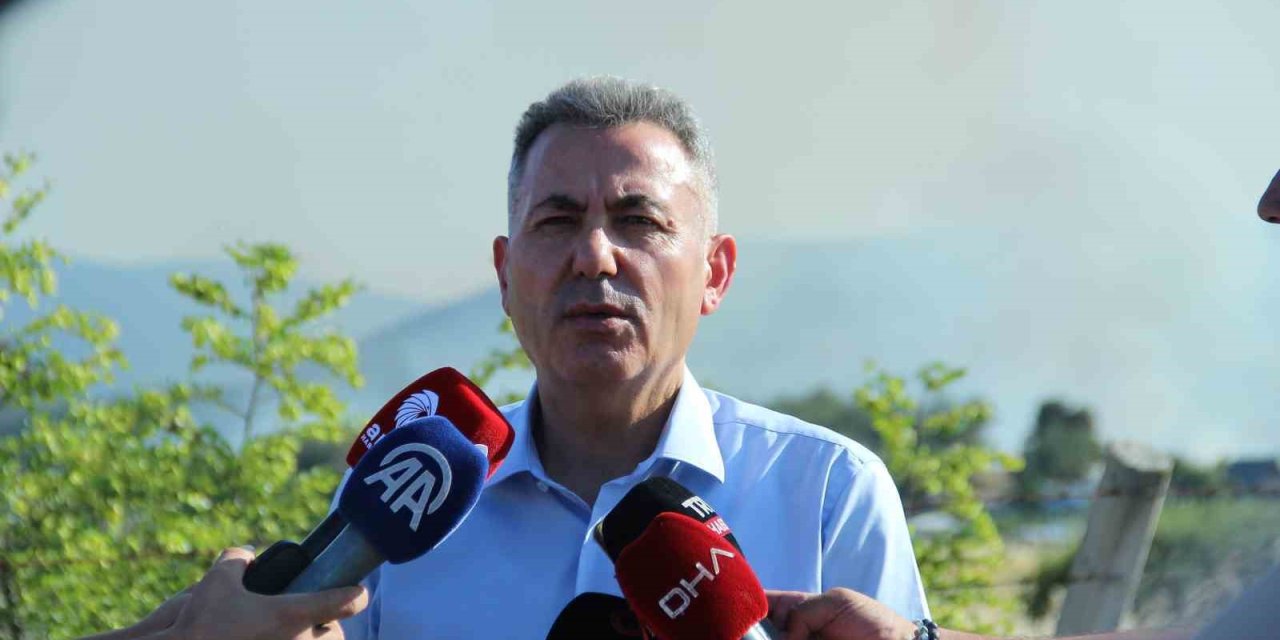 Vali Elban’dan Bornova yangını açıklaması: "Enerjisi düşmüş durumda"