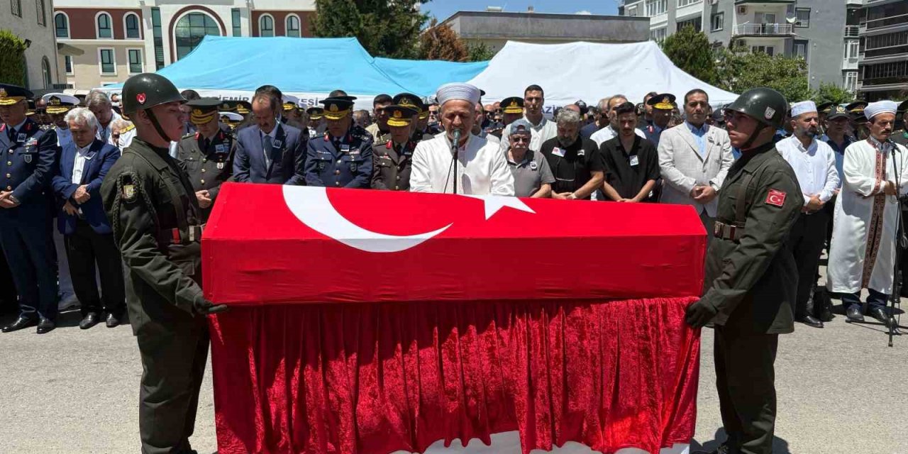 Şehit albay İzmir’de son yolculuğuna uğurlandı