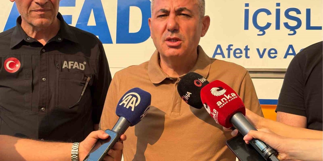İzmir Valisi Elban: "Yangın henüz kontrol atına alınmadı"