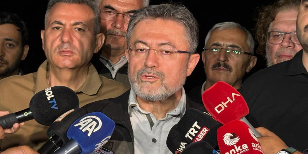 Bakan Yumaklı: “77 yangının 9’u büyüktü, müdahalemiz sürüyor”