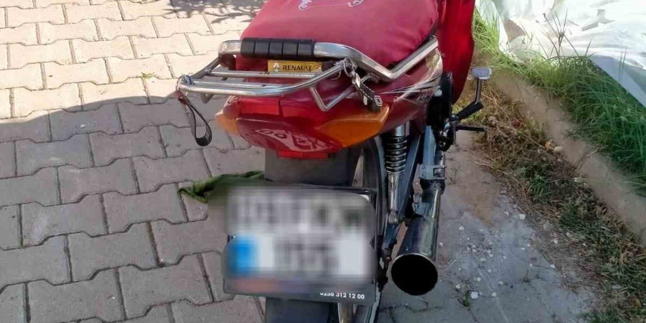 Sahte plakalı motosiklet sürücüsüne 74 bin lira ceza