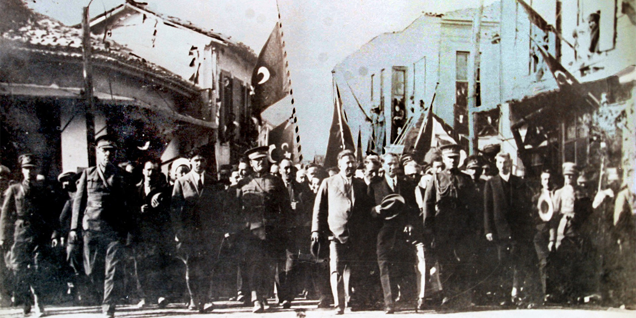Cumhuriyet yolunda bir durak: Urla