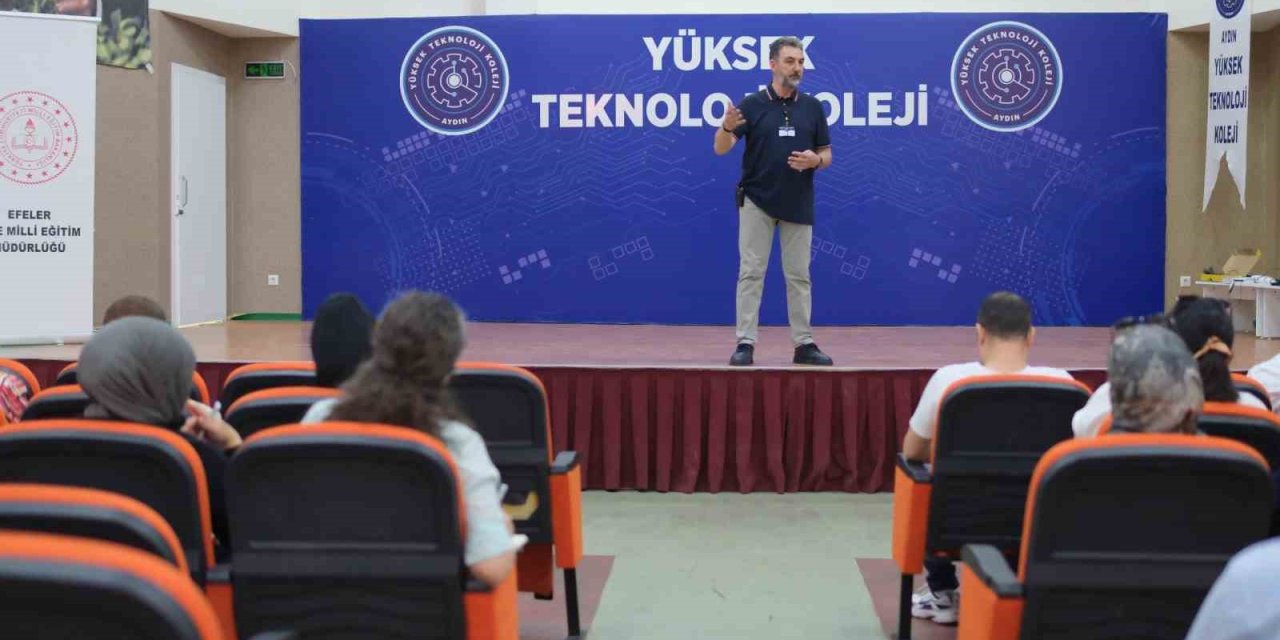 Yüksek Teknoloji Koleji koordinatörü Dr. Başaran, yapay zeka eğitiminin müfredata eklenmesini değerlendirdi