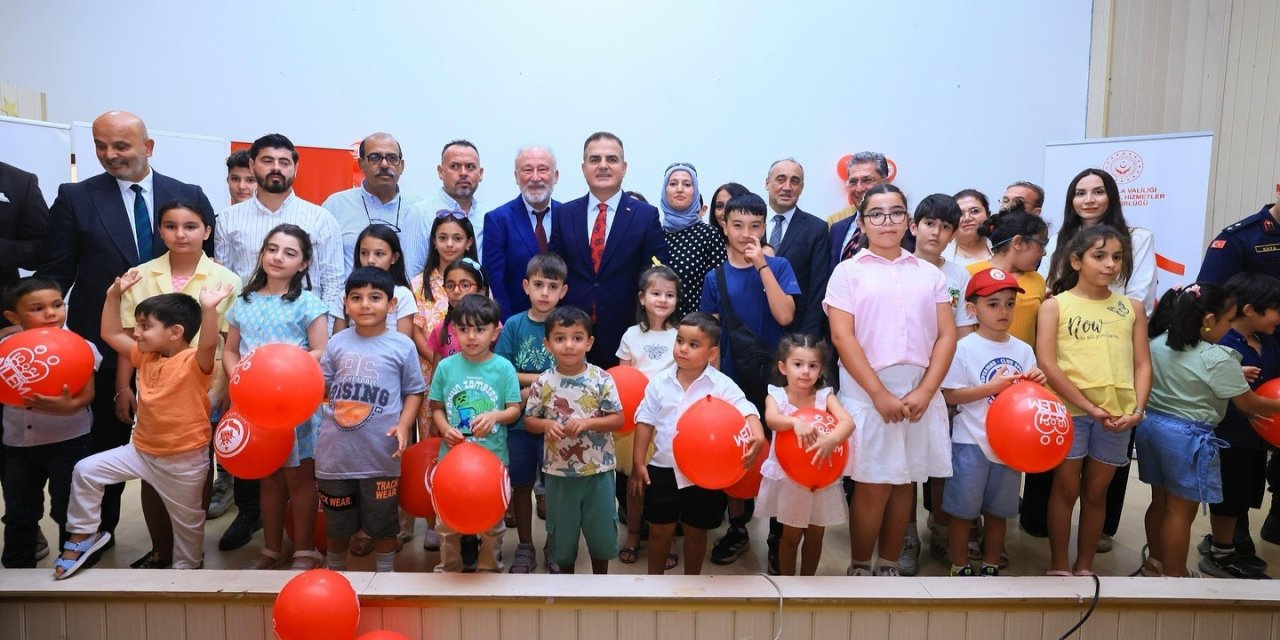 Vali Akbıyık, koruyucu aile Günü’nde Yatağan’da ailelerle buluştu