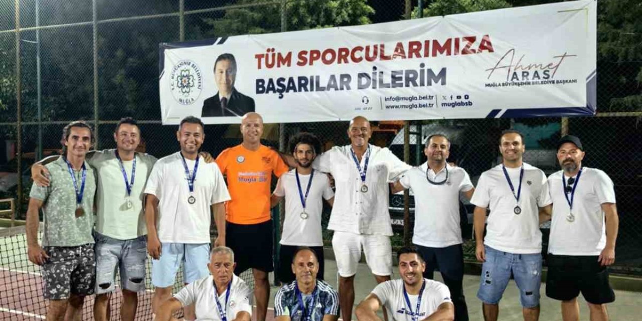 Babalar Günü’nde Tenis turnuvası sona erdi