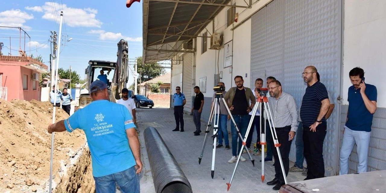 Germencik’te yağmur suyu altyapı çalışmaları sürüyor