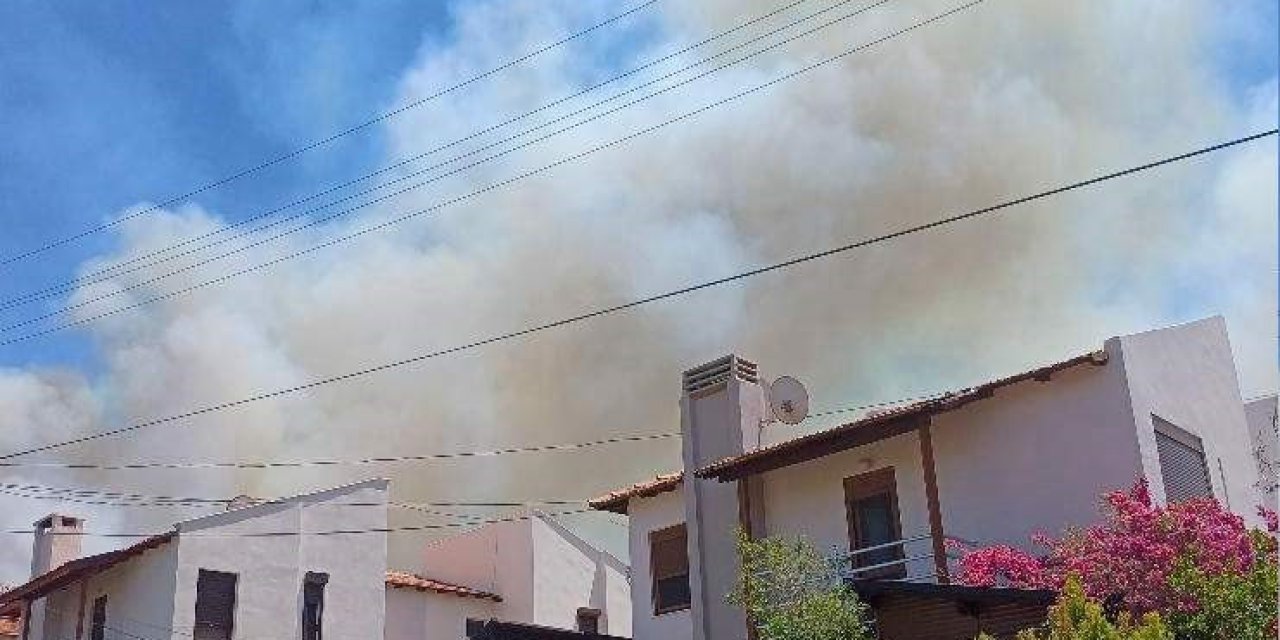 Yangınlar Çeşme’ye sıçradı: Otluk alanda çıkan yangına müdahale sürüyor
