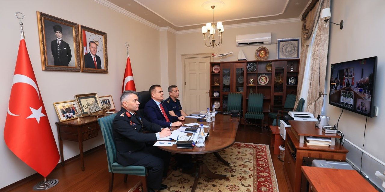 Muğla Valisi Akbıyık, asayiş ve güvenlik toplantısına katıldı