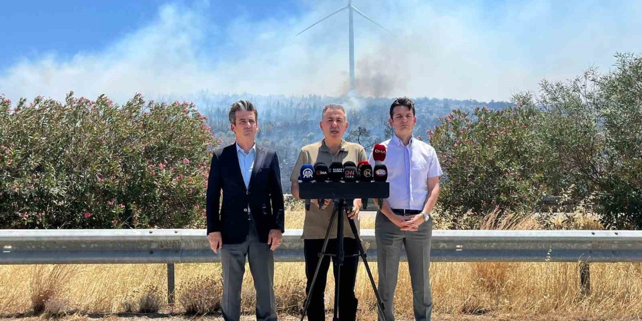 Çeşme yangınında müdahale iyiye gidiyor