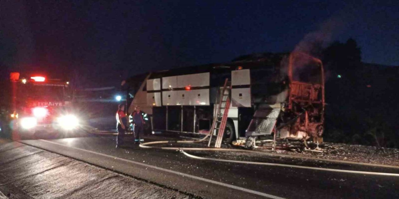 İşçi servis otobüsünde korkutan yangın