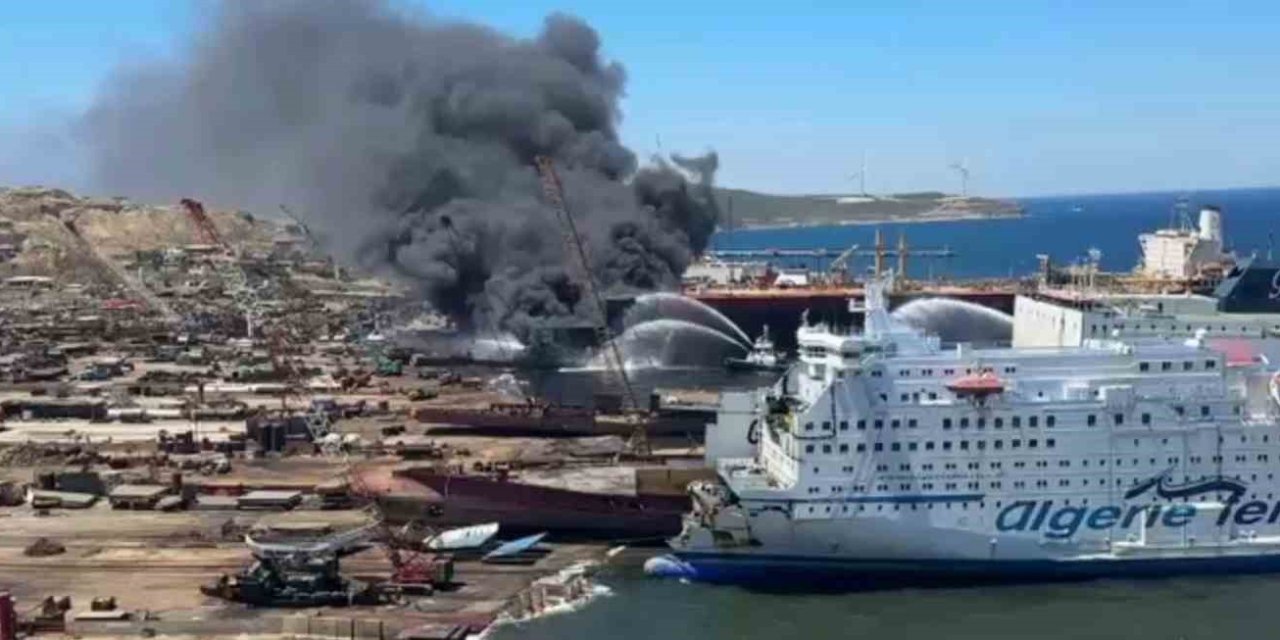 Aliağa’da alevler içinde kalan tanker gemi bu sabah söndürülebildi