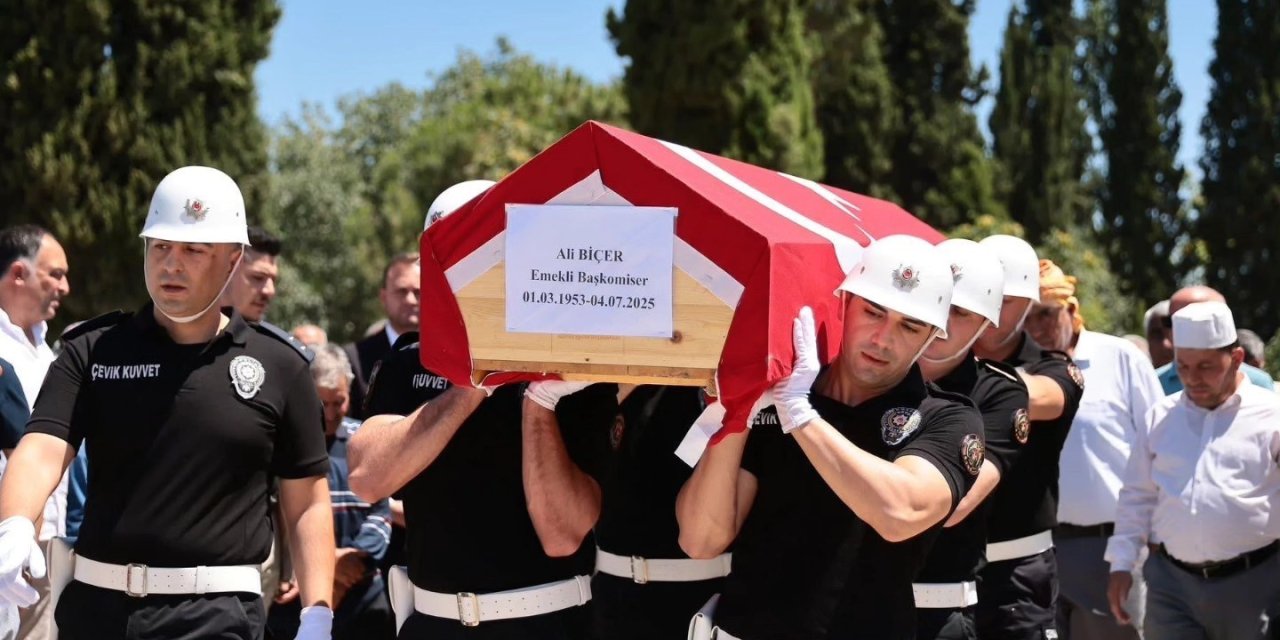 Emekli Emniyet Müdürü Biçer son yolculuğuna resmi törenle uğurlandı