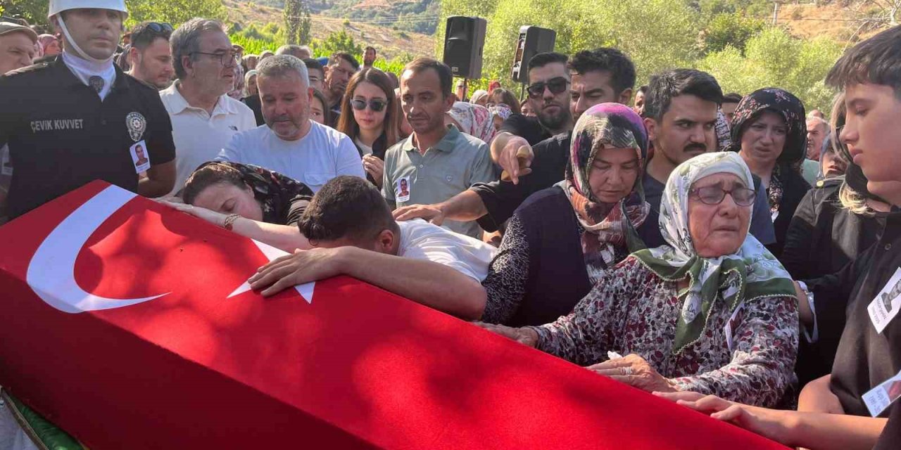 Şehit orman işçisi Ragıp Şahin, son yolculuğuna uğurlandı