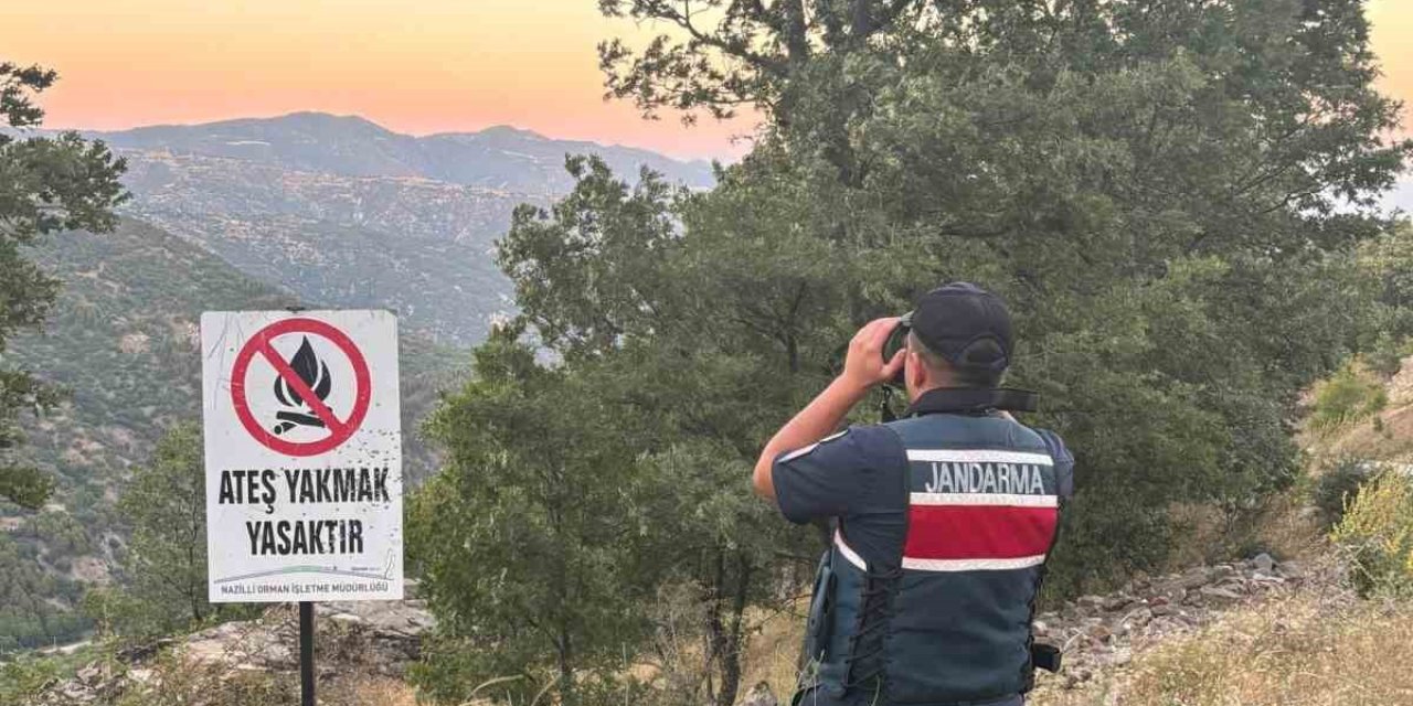 Buharkent’te orman yangınlarına karşı jandarma teyakkuzda