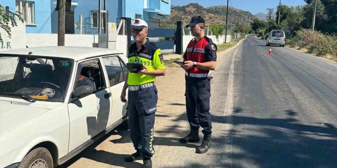 Köşk’te jandarma ekiplerinden şok trafik uygulaması