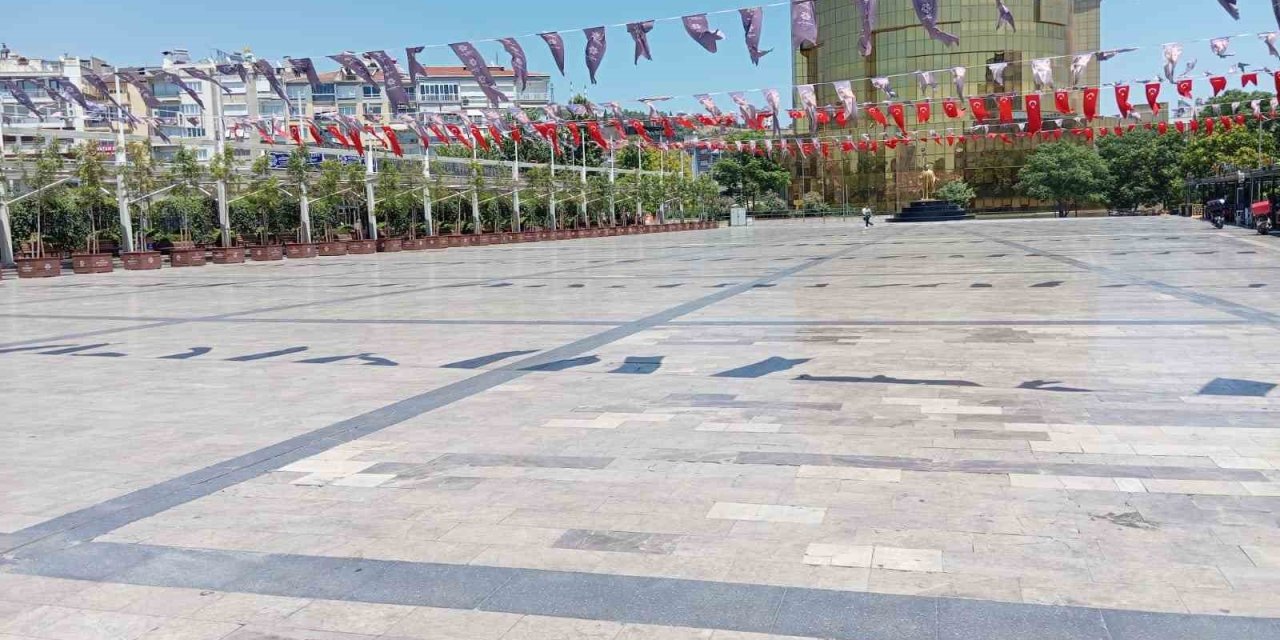 Aydın’da kavurucu sıcaklar sokakları boşalttı