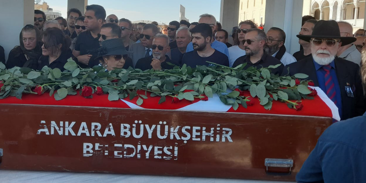 Gazeteci-yazar Nihat Genç son yolculuğuna uğurlandı