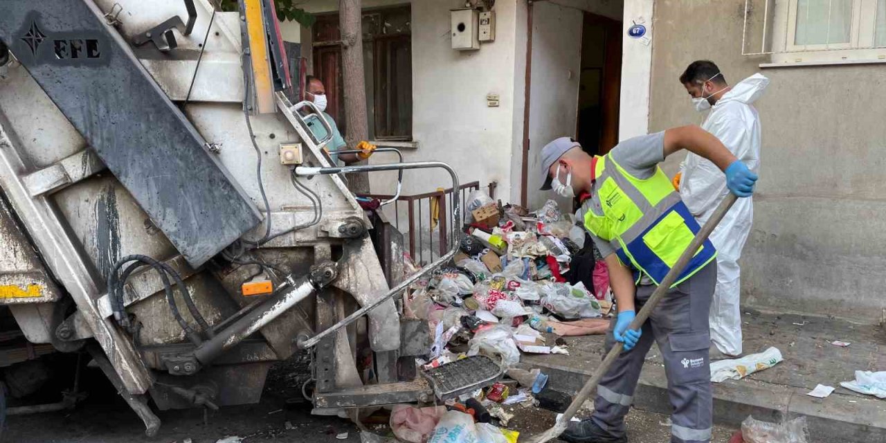 Çöp ev temizlendi, yedi yıllık kabus son buldu