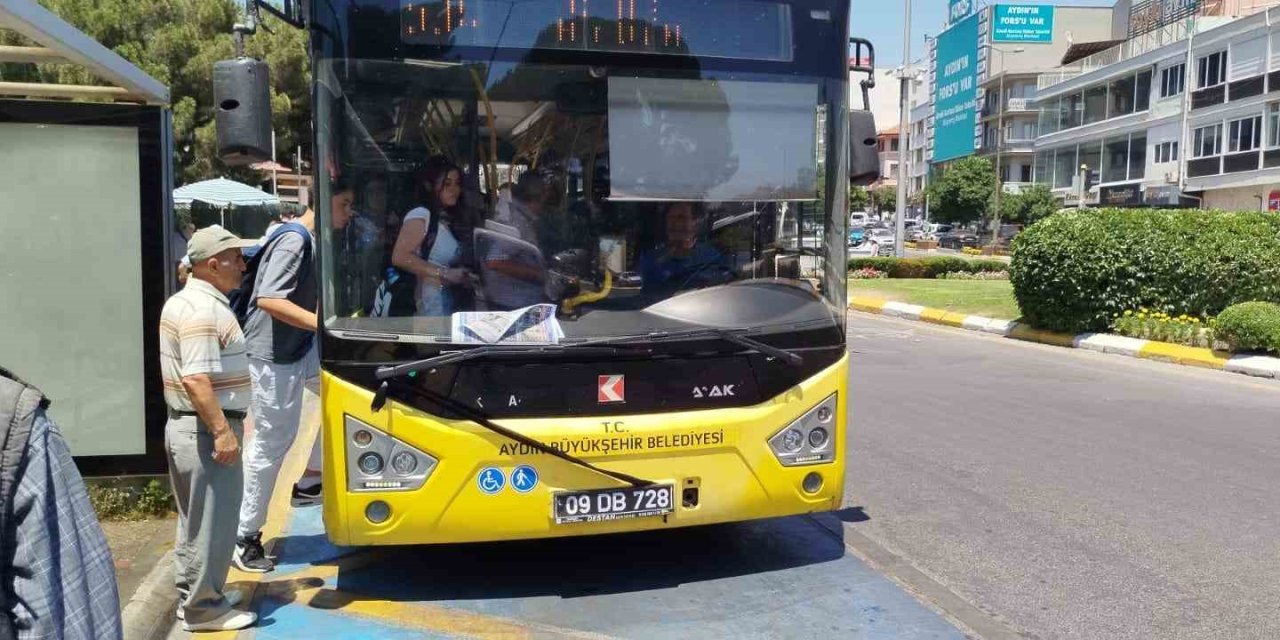 Aydın Büyükşehir Belediyesi toplu ulaşım araçlarına siyah kurdele astı