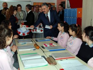 Vali Ayyıldız'dan 180 Bin Aileye Mektup