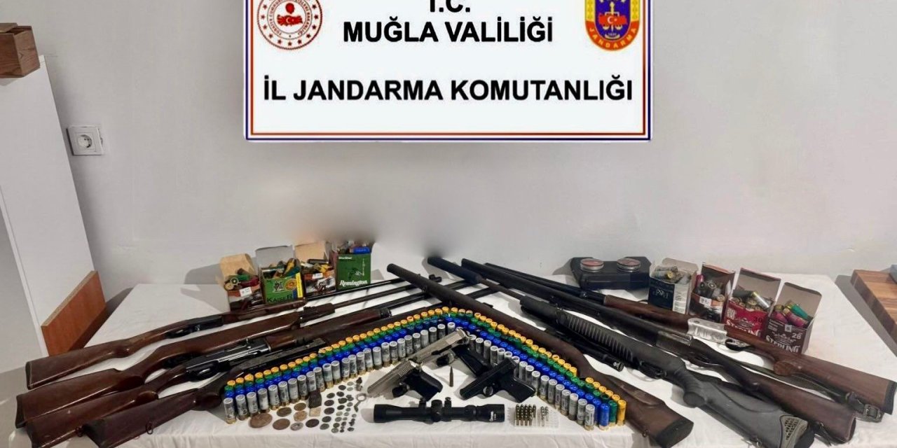 Muğla’da tarihi eser ve ruhsatsız silah operasyonu