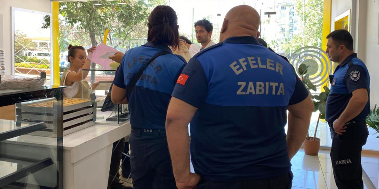 Baklavacıdaki fare görüntüsü mide bulandırdı