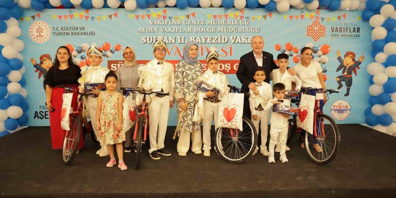 529 yıllık vakıf geleneği gereğince 117 çocuk sünnet ettirildi