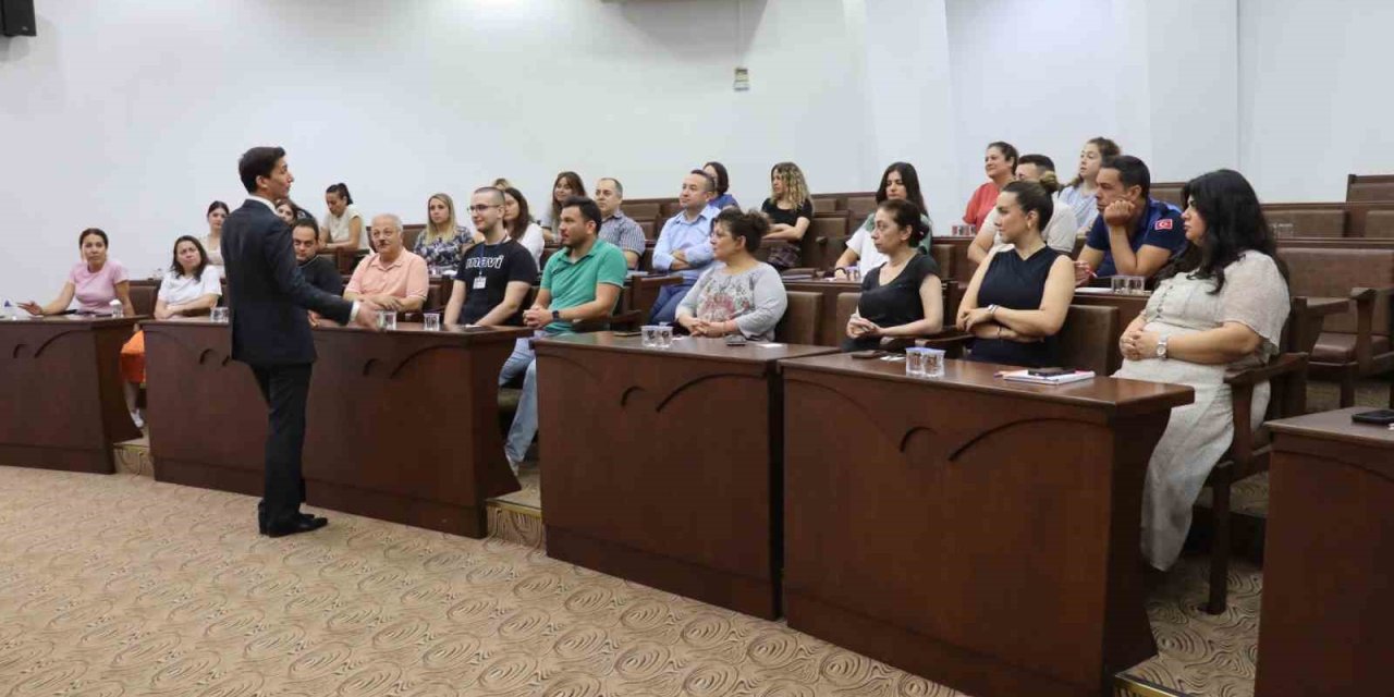 Nazilli Belediyesi personeline kişisel gelişim ve kurum içi iletişim eğitimi