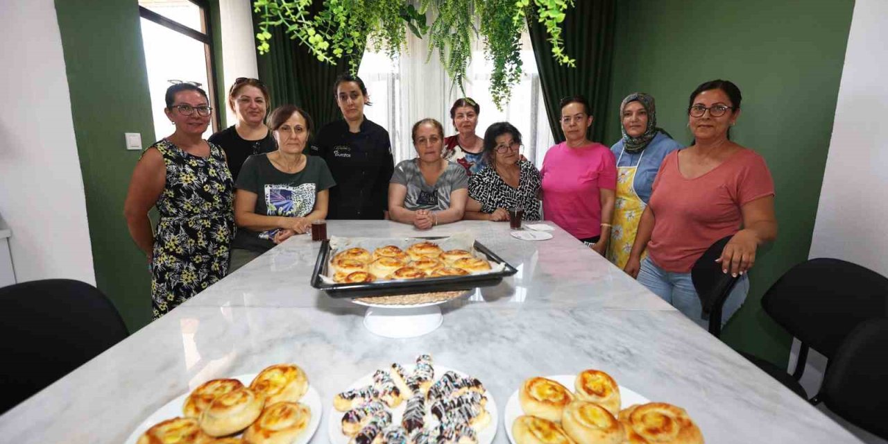 Kadın Yaşam Merkezleri’nde pasta yapım kursu