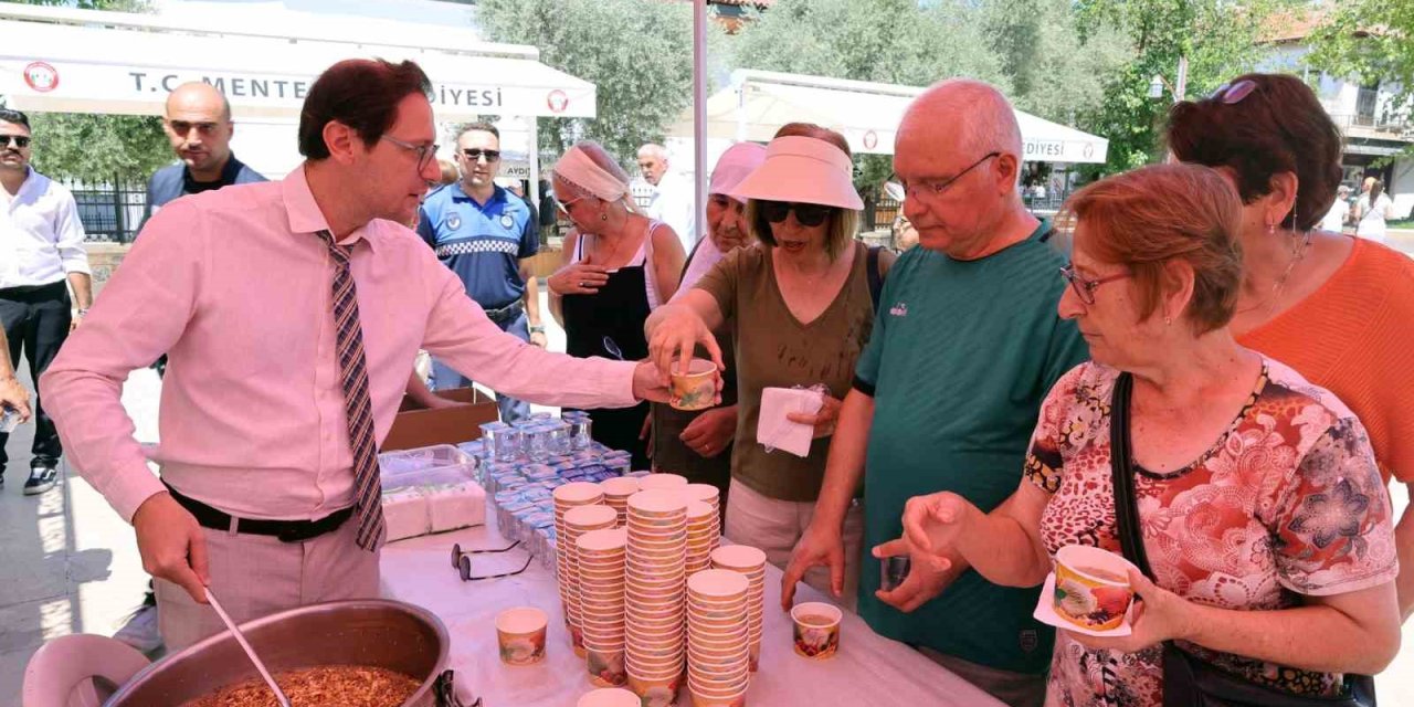 Menteşe Belediyesi’nden Muharrem Ayı’nda Aşure ikramı