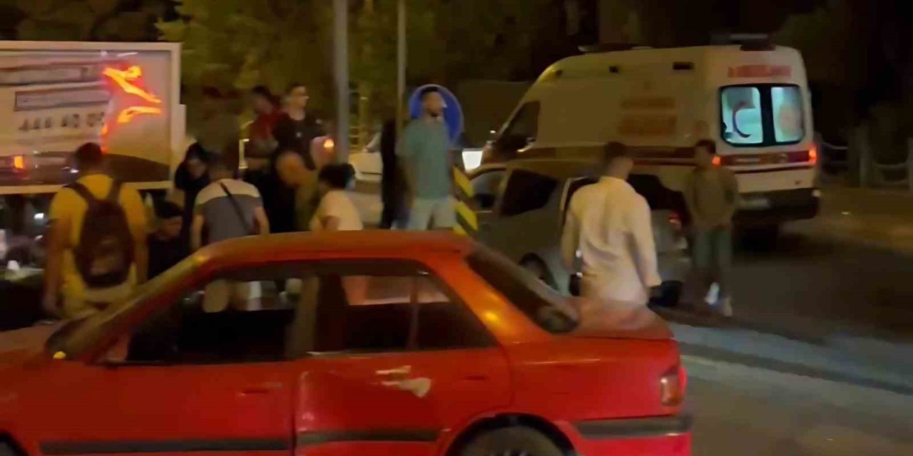 Söke’de otomobil ile motosiklet çarpıştı: 2 yaralı