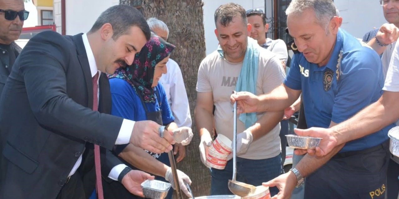 Köyceğizliler dualar ve ikramlarla şehitleri yad etti