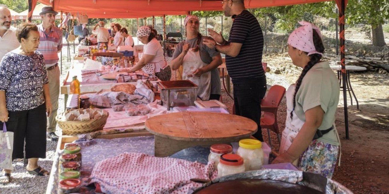 Yarışlar Kenti Magnesia’da Tarihi Köy Pazarı hizmete girdi
