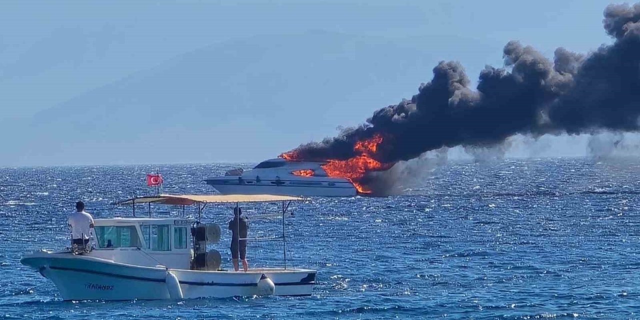 Çeşme Dalyan Marina’da yat yangını