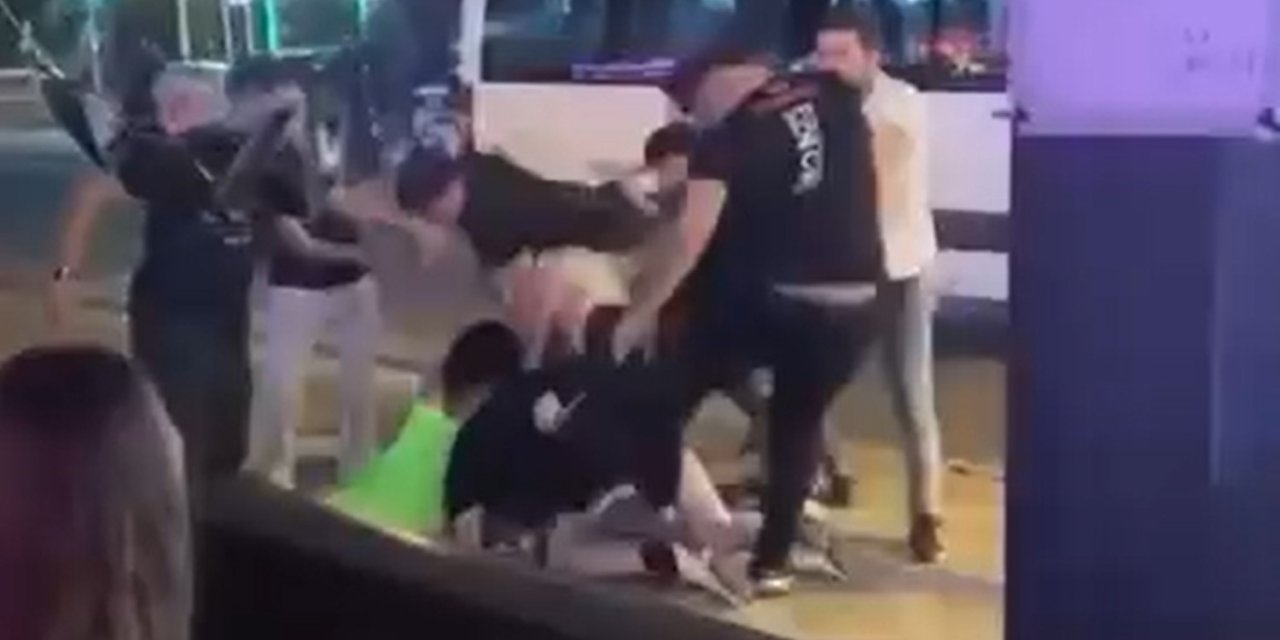 Eğlence mekanı çalışanlarının kadın turistleri darp ettiği iddiası