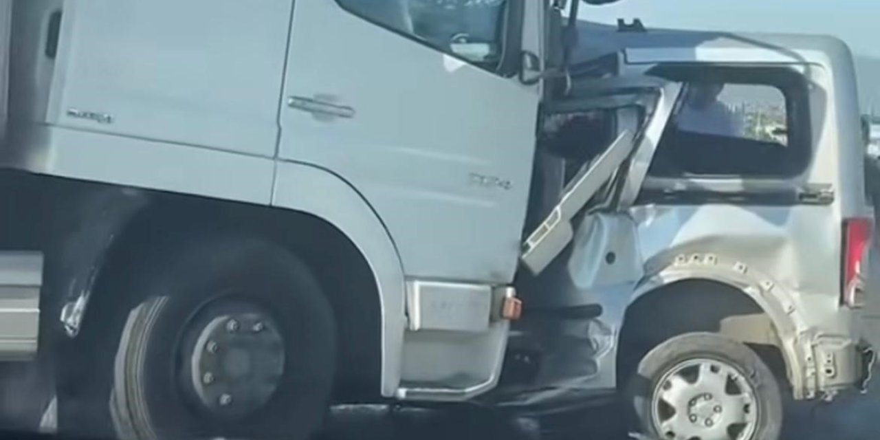 Tırla çarpışan otomobil sürücüsü hayatını kaybetti