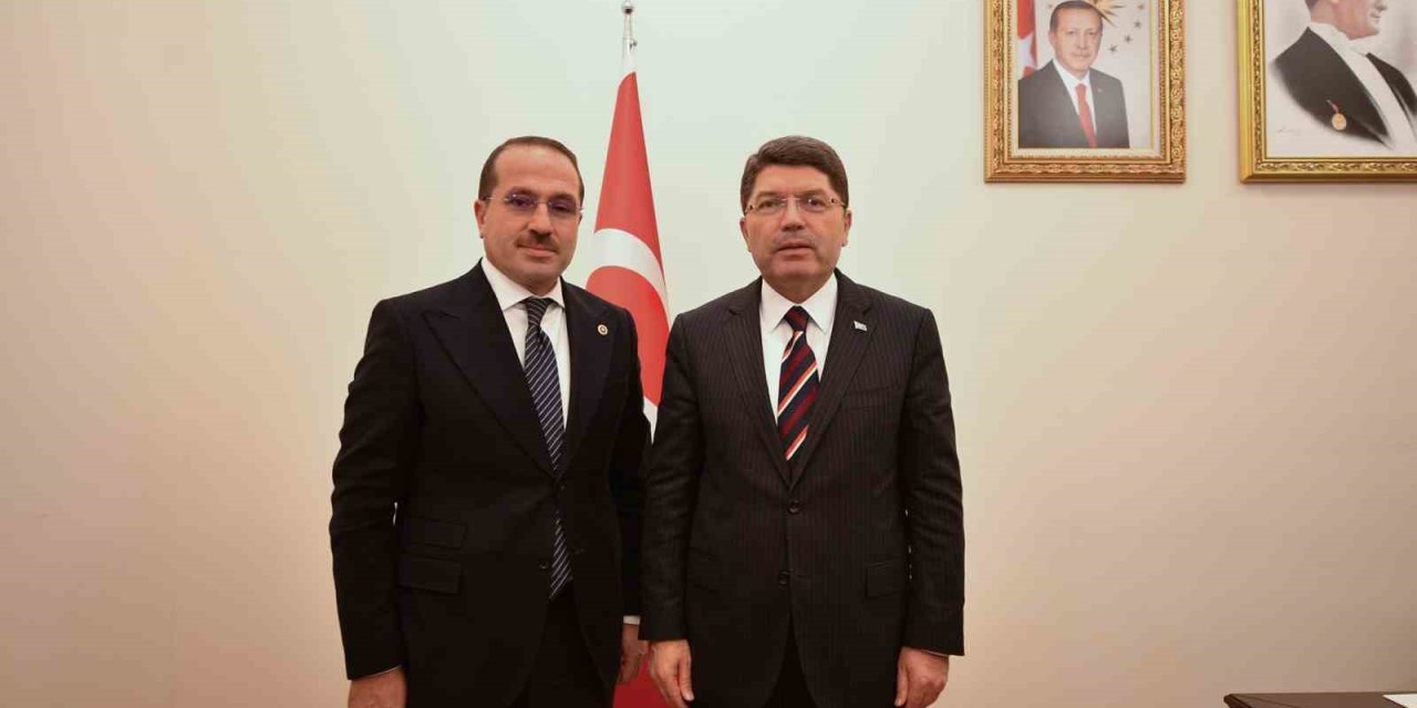 İzmir’e yeni adliye hizmet binası