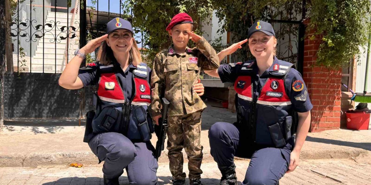 Jandarmadan anlamlı ziyaret