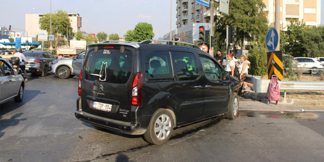 Efeler’de otoban kavşağında kaza: 1 yaralı