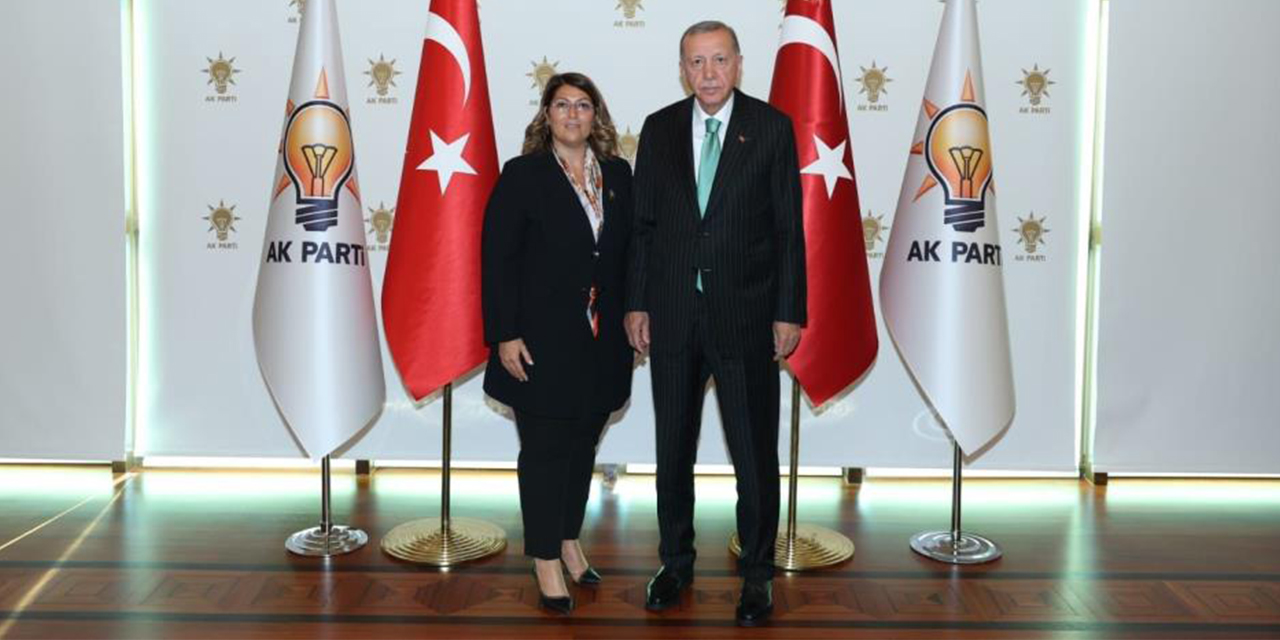AK Parti Aydın İl Kadın Kolları Başkanı Kayır görevinden istifa etti