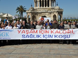 Yetersiz Beslenme Yürüyüşü İzmir’de Yapıldı