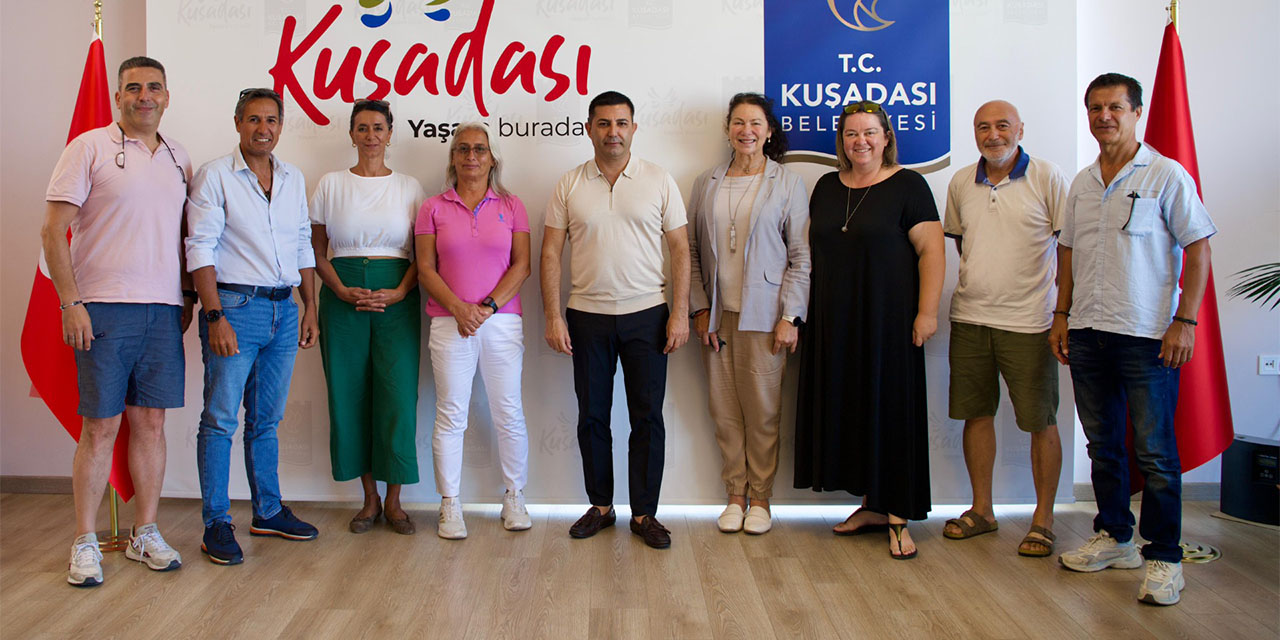 Master yüzücülerden Başkan Günel’e ziyaret: “Sporun yaşı yok” mesajı