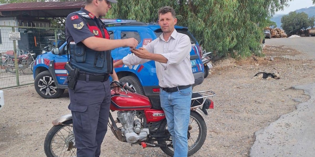 Bir yıldır çalıntı olan motosiklet yol kontrolünde yakalandı