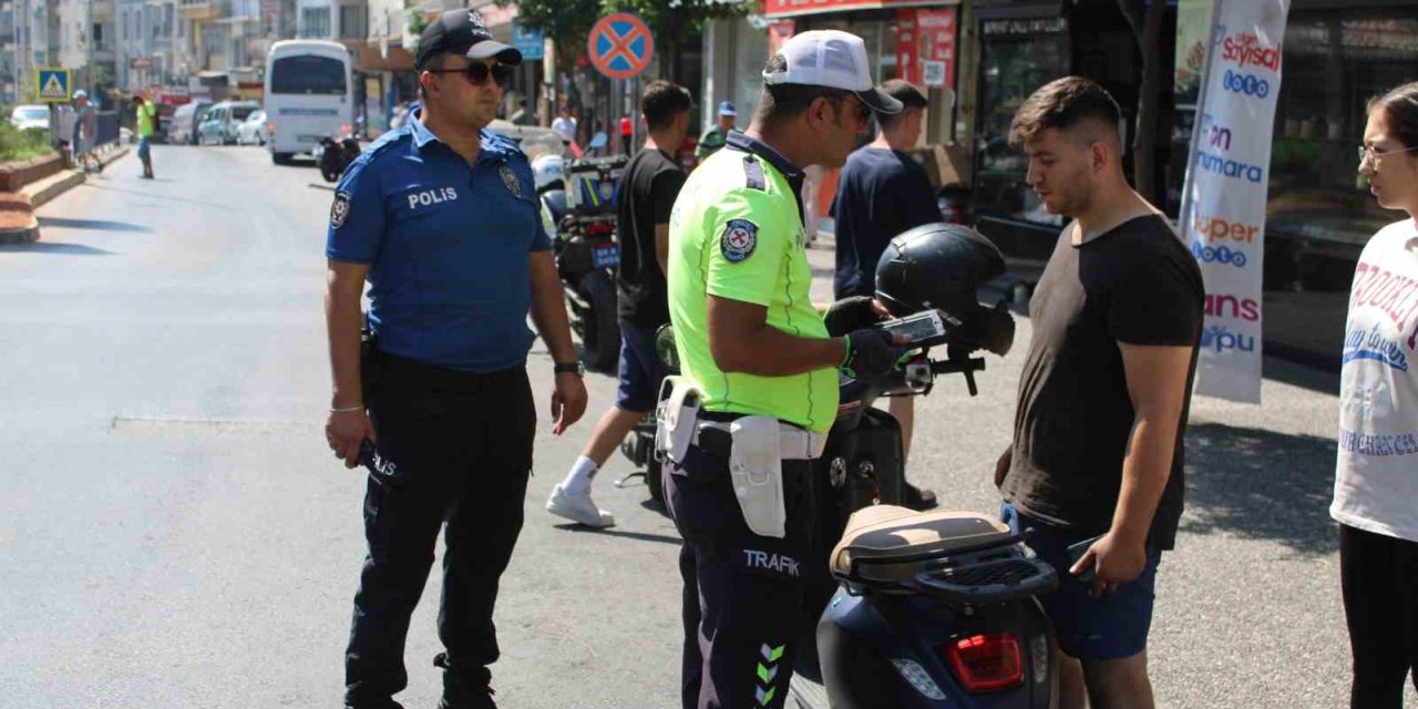 Aydın’da motosiklet sürücüleri denetlendi