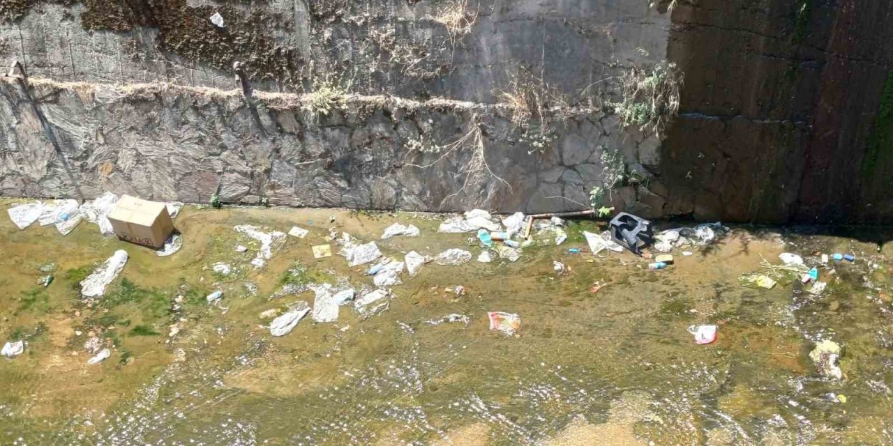 Tabakhane Deresi, duyarsız vatandaşların hedefi oldu