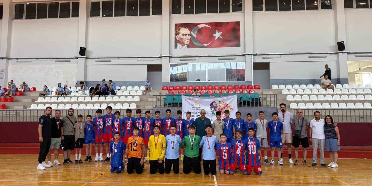 Namağlup Aydın Analig Hentbol takımı, Türkiye Şampiyonası’na yükseldi
