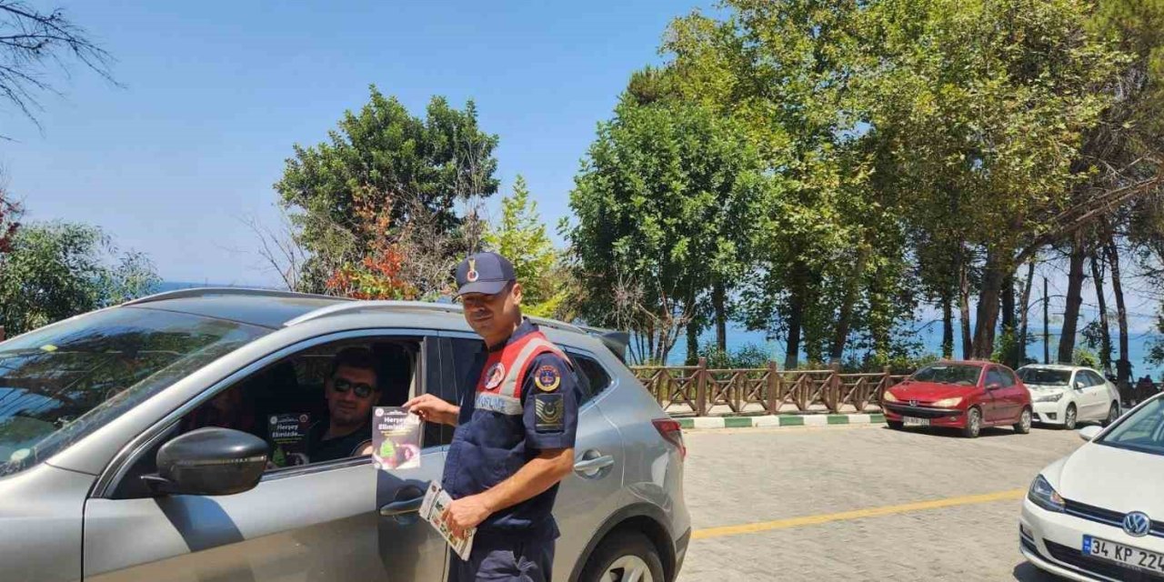 Jandarma ekipleri çevre ve orman yangınlarına karşı bilgilendirdi