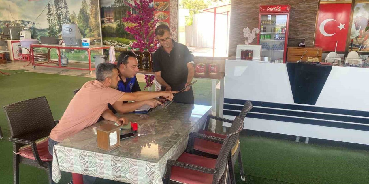 Söke Belediyesi zabıta ekipleri çöp şişçileri denetlendi